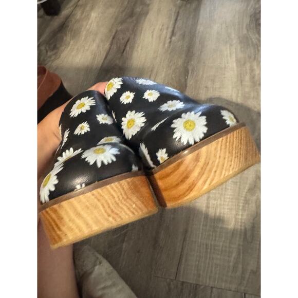 Free People Daisy Conversational Platform Clogs Black Floral Size 38 - Picture 5 of 6